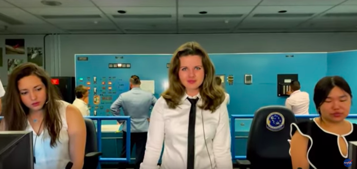 La NASA busca que una mujer pise la luna en 2024 y los pasantes hacen un video musical para promocionar la misión